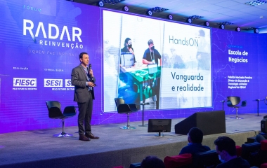 FIESC anuncia criação de escola de negócios para formar líderes